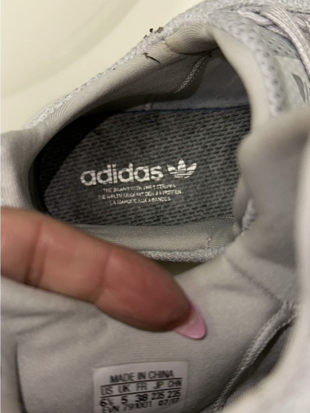 Nike, Jordan, Vans & Adidas Shoes - Picture 5 of 6